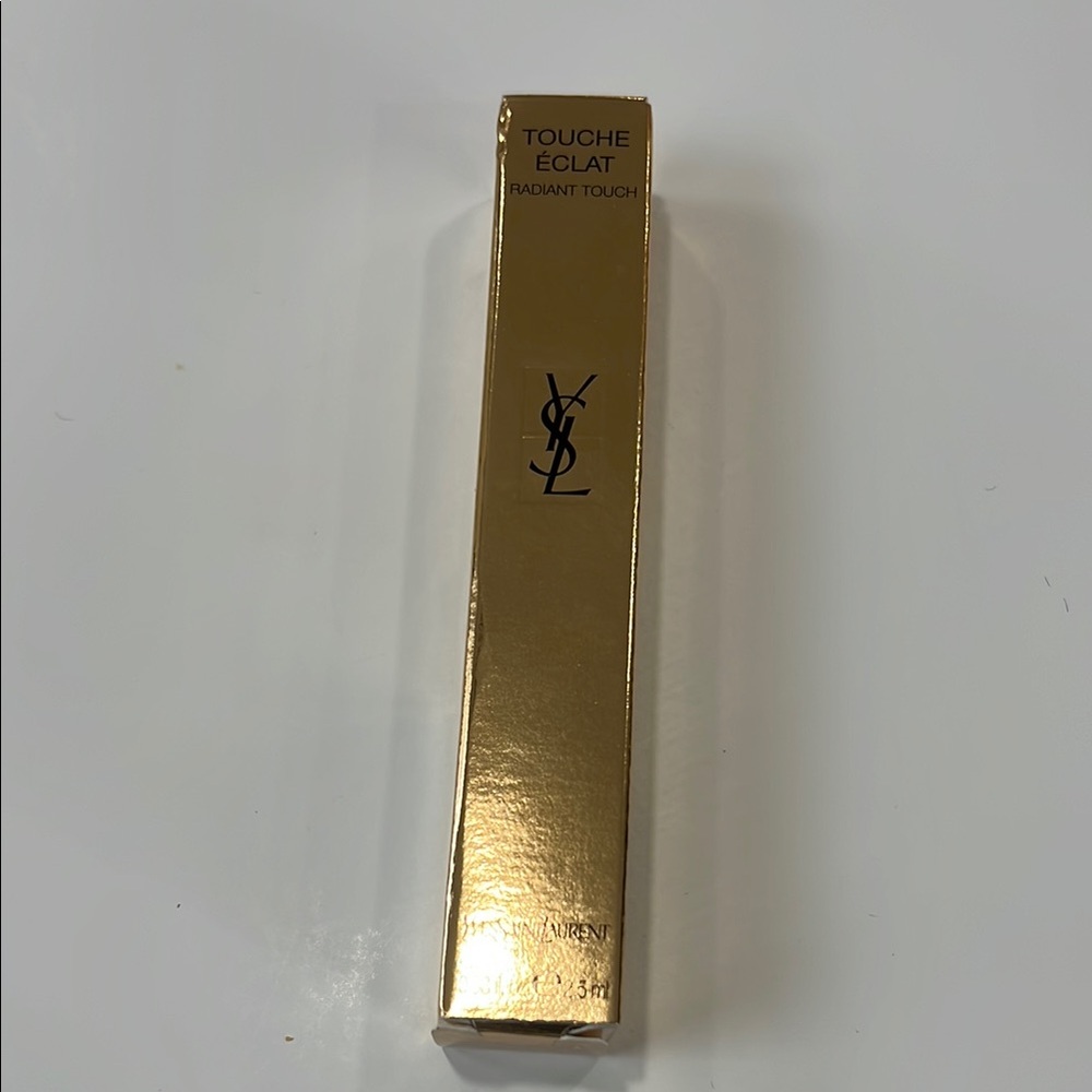 YSL Touche Éclat Radiant Touch Highlighter 4.5 Luminous Sand NWT - Picture 2 of 3